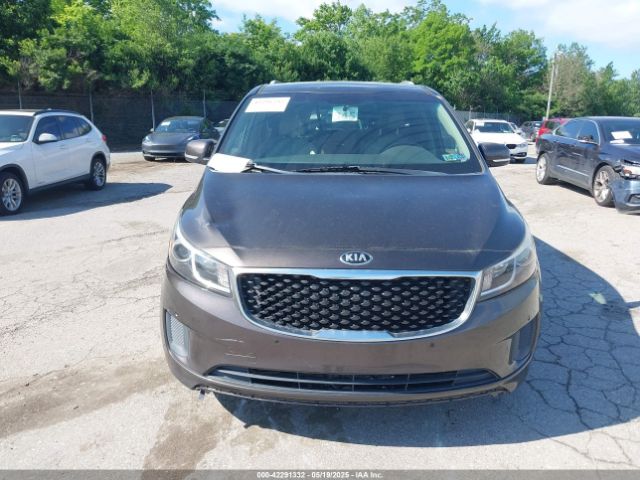 KNDMB5C14H6283833 KIA SEDONA LX