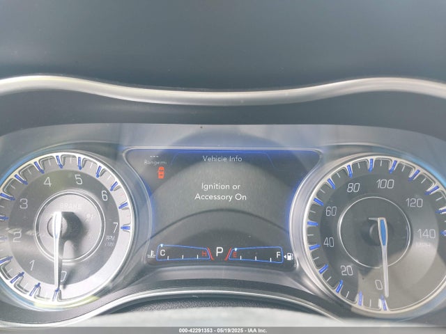 2C3CCAAG2GH343828 Chrysler 300 Anniversary Edition