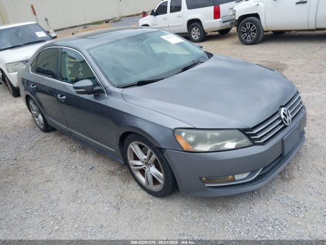 2013 VOLKSWAGEN PASSAT 1VWCM7A3XDC010670