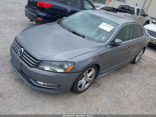 2013 VOLKSWAGEN PASSAT 1VWCM7A3XDC010670 Photo 1