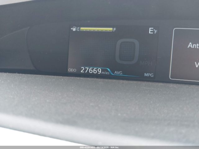 JTDKARFU3K3102222 Toyota Prius Le