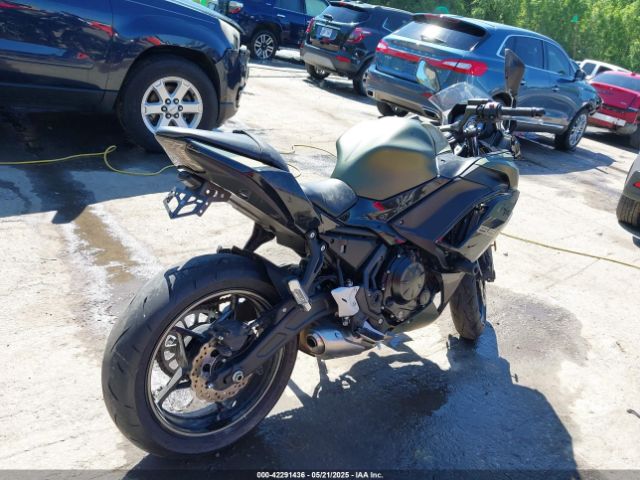 2024 KAWASAKI EX650 ML5EXER15RDAC6389 Photo 3