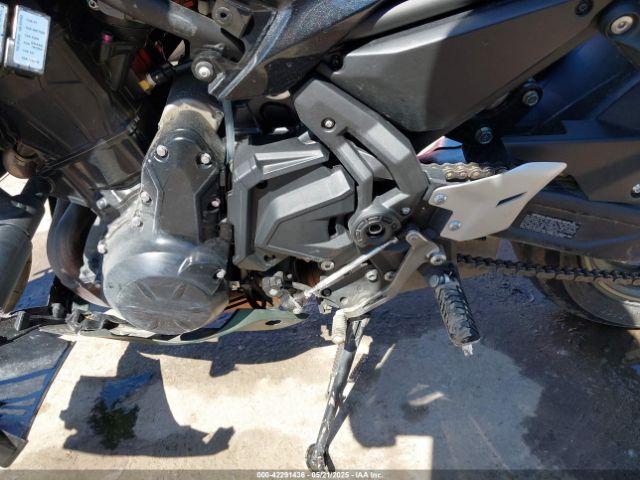 2024 KAWASAKI EX650 ML5EXER15RDAC6389 Photo 8
