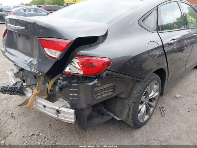 1C3CCCBBXFN734424 Chrysler 200 S