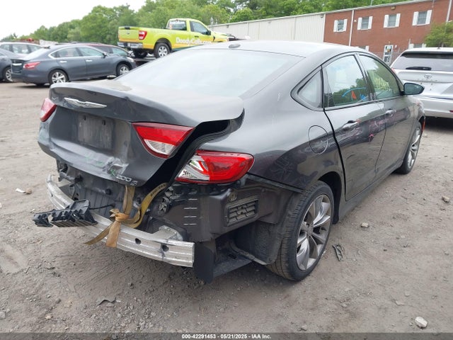 1C3CCCBBXFN734424 Chrysler 200 S