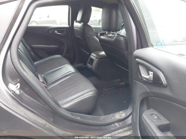 1C3CCCBBXFN734424 Chrysler 200 S