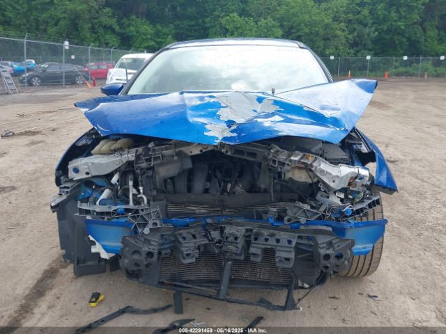 1FADP3F20JL214127 Ford FOCUS SE