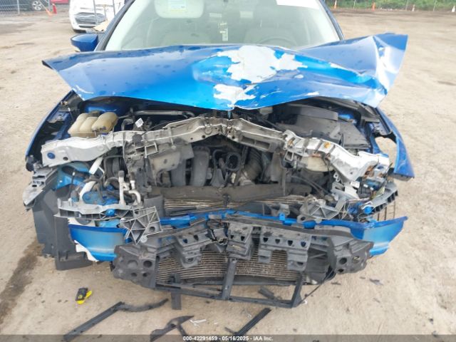 1FADP3F20JL214127 Ford FOCUS SE