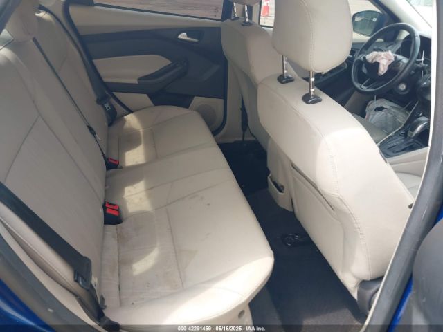1FADP3F20JL214127 Ford FOCUS SE