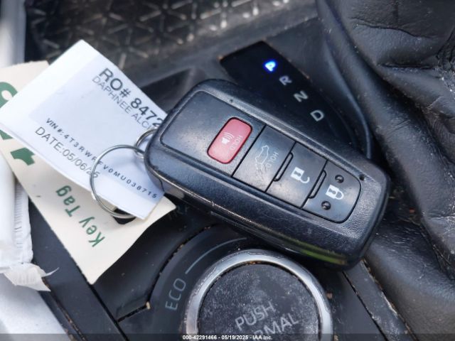 4T3RWRFV0MU038715 Toyota Rav4 Hybrid Xle