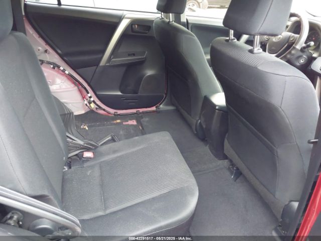 JTMBFREV6FD161227 Toyota RAV4 LE