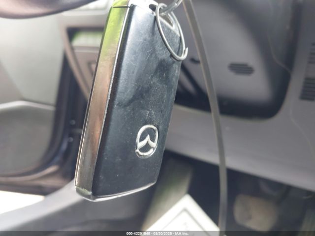 JM1BPBKL1M1308883 Mazda Mazda3 Hatchback Select