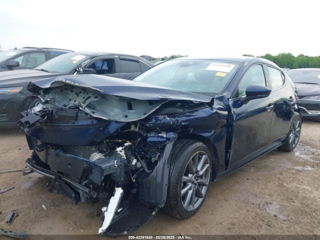 JM1BPBKL1M1308883 Mazda Mazda3 Hatchback Select