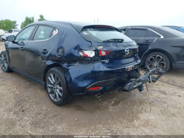 JM1BPBKL1M1308883 Mazda Mazda3 Hatchback Select