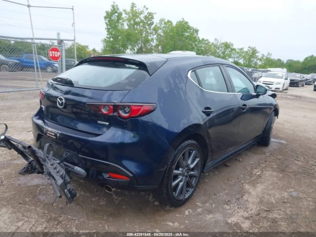 JM1BPBKL1M1308883 Mazda Mazda3 Hatchback Select