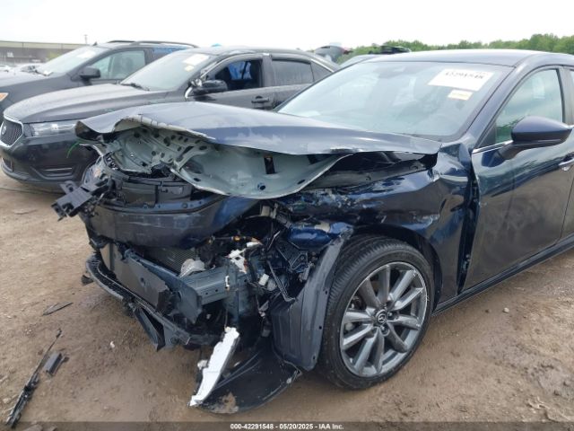 JM1BPBKL1M1308883 Mazda Mazda3 Hatchback Select