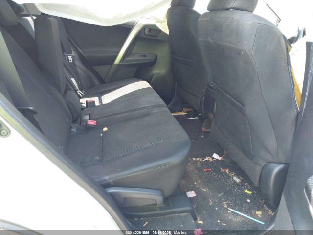 JTMBFREV2FJ042107 Toyota RAV4 LE