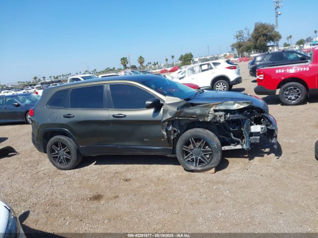 1C4PJLABXFW561146 Jeep Cherokee Sport