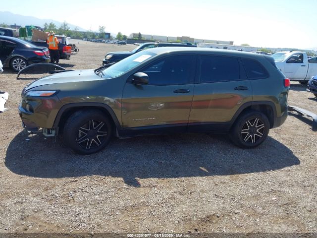 1C4PJLABXFW561146 Jeep Cherokee Sport