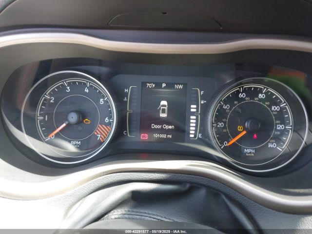 1C4PJLABXFW561146 Jeep Cherokee Sport