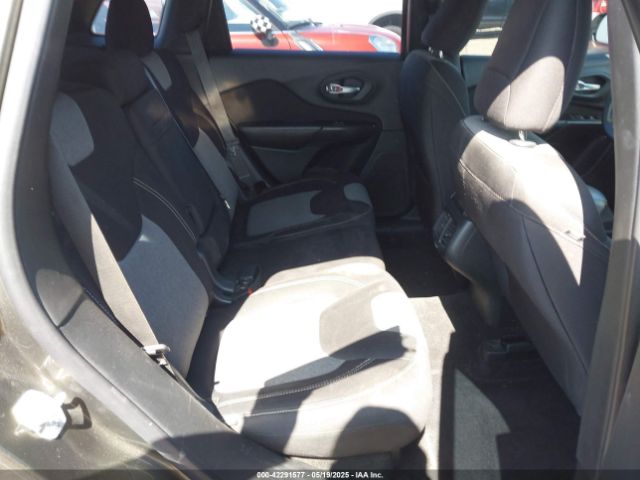 1C4PJLABXFW561146 Jeep Cherokee Sport