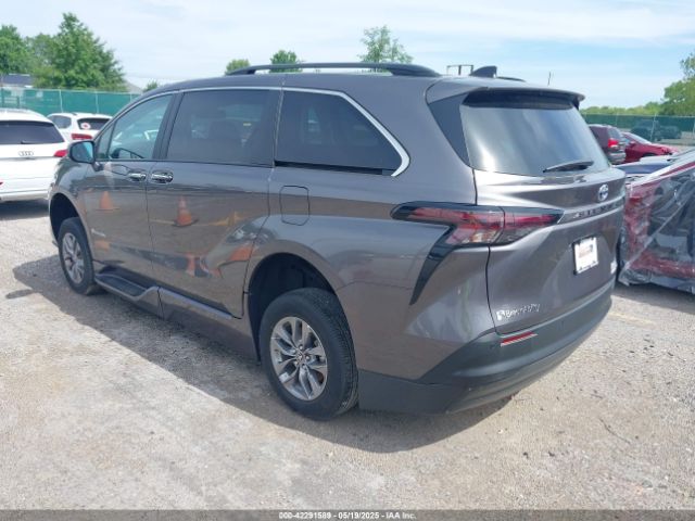 5TDJRKEC0RS180714 Toyota SIENNA XLE