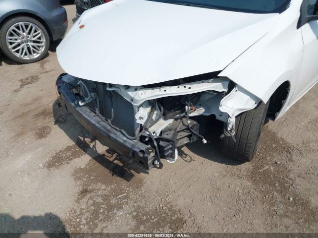 5YFBURHE1JP760205 Toyota COROLLA SE
