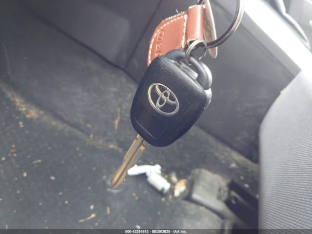 2T1BURHE7FC310002 Toyota COROLLA LE