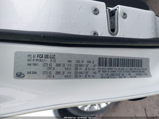 1C4PJLCB8KD145129 Jeep Cherokee Latitude Fwd