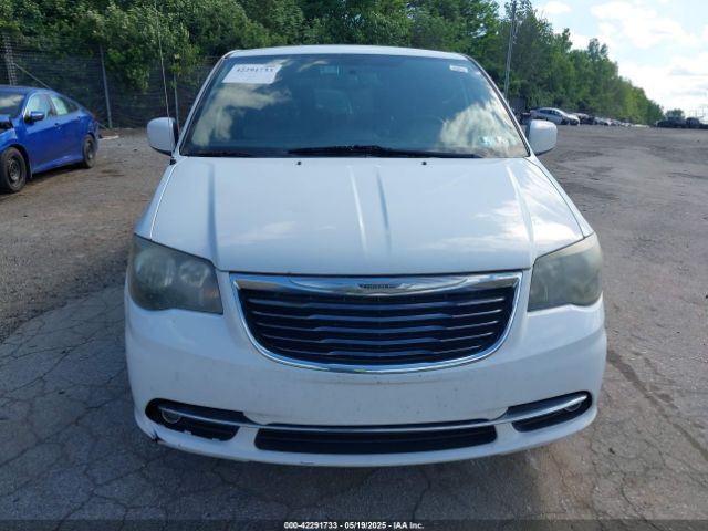 2C4RC1HG0ER174556 Chrysler Town & Country S