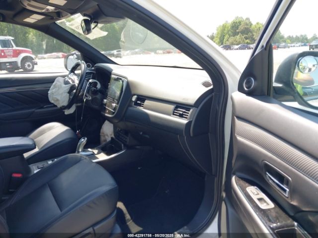 2020 MITSUBISHI OUTLANDER PHEV JA4J24A5XLZ041732 Photo 4