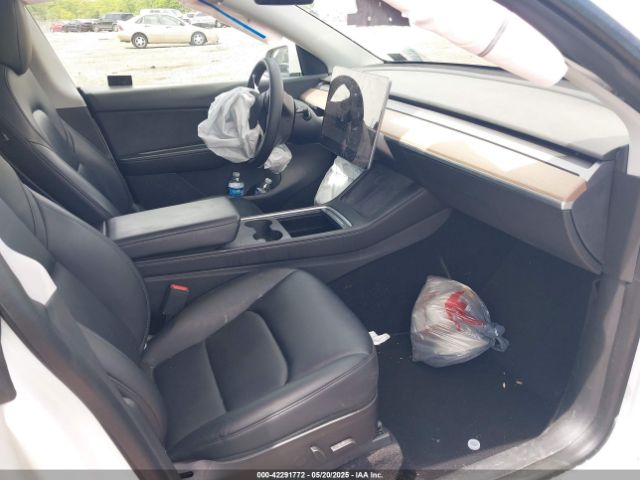 7SAYGDEE7NF363238 Tesla 2022