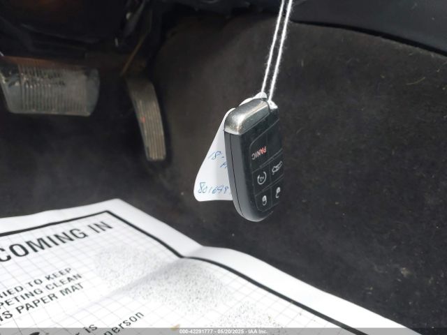 2018 CHRYSLER 300 2C3CCAKG7JH160477 Photo 10