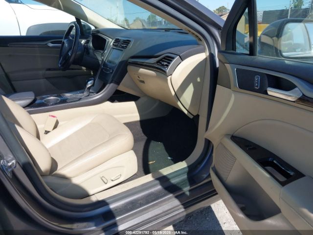 3FA6P0HD5ER122413 Ford FUSION SE