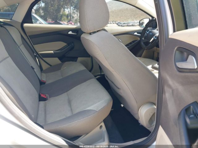 1FADP3F24EL453508 Ford FOCUS SE