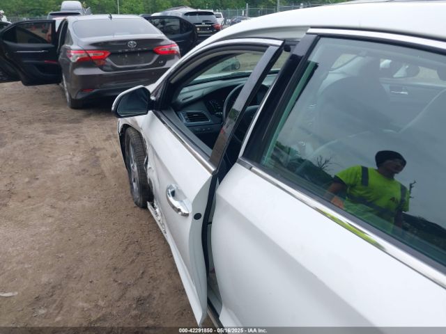 KMHE34L36HA072512 Hyundai Sonata Hybrid Limited