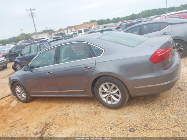 1VWAT7A30GC059925 Volkswagen Passat