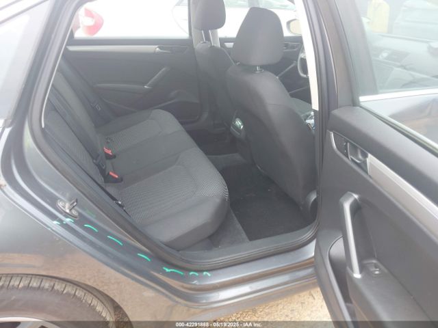1VWAT7A30GC059925 Volkswagen Passat