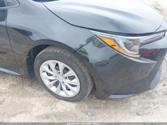 JTDEPMAE1NJ218677 Toyota COROLLA LE