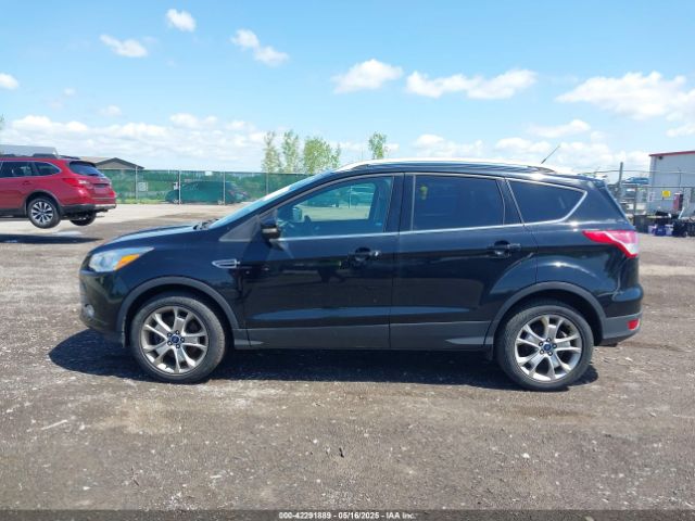 1FMCU9JX0GUA34603 Ford Escape Titanium