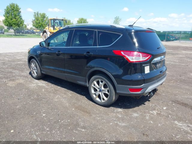 1FMCU9JX0GUA34603 Ford Escape Titanium
