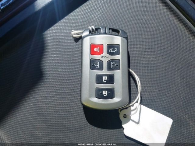 5TDDK3DC9FS126641 Toyota Sienna Xle/limited
