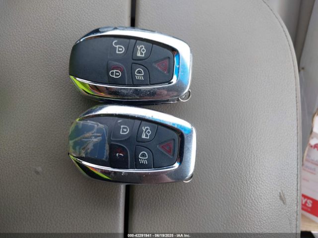 2011 JAGUAR XJ SAJWA1CB2BLV21265 Photo 10