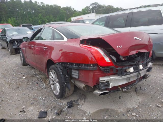 2011 JAGUAR XJ SAJWA1CB2BLV21265 Photo 2