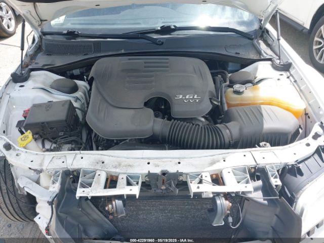 2C3CCARG9HH530103 Chrysler 300