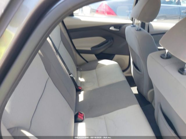 1FADP3F23EL262436 Ford FOCUS SE