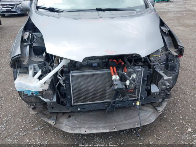 1N4AZ0CP6FC310007 Nissan LEAF S