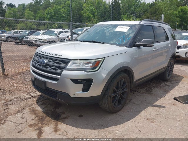Ford EXPLORER XLT 2019 1FM5K7D8XKGA08413 Image 2