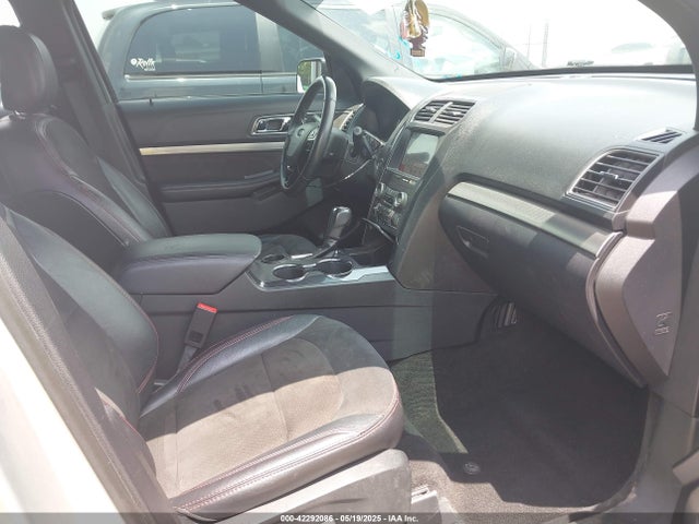 Ford EXPLORER XLT 2019 1FM5K7D8XKGA08413 Image 5