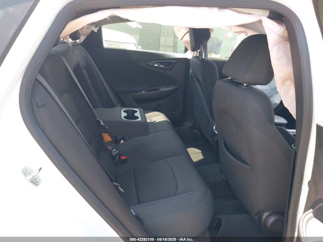 1G1ZD5ST4SF126371 Chevrolet Malibu Fwd 1lt